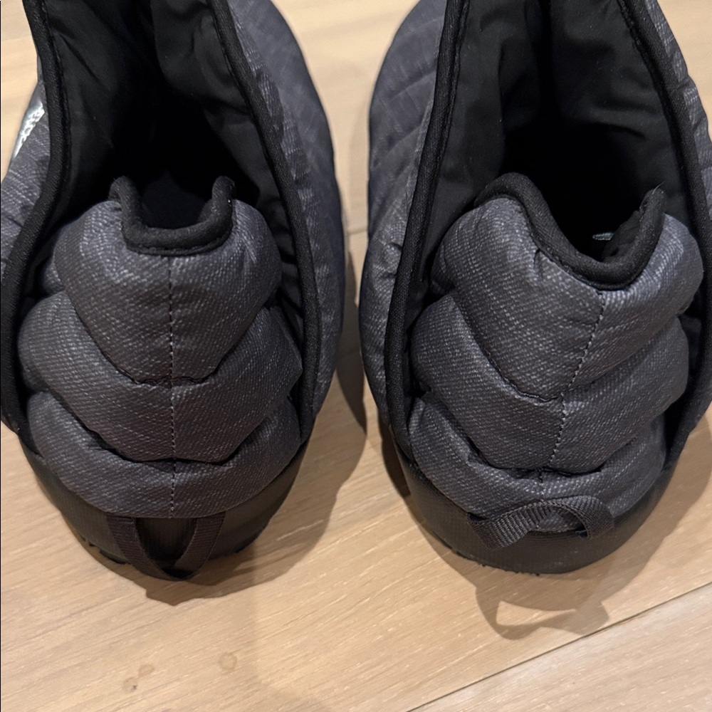 The North Face Women’s Dark Gray Quilted Boots - Picture 4 of 7